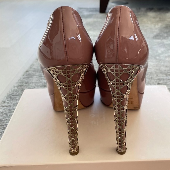 Dior Blush Patent Leather Peep Toe Cannage heel Platforms Pumps Size 38 - Picture 7 of 7